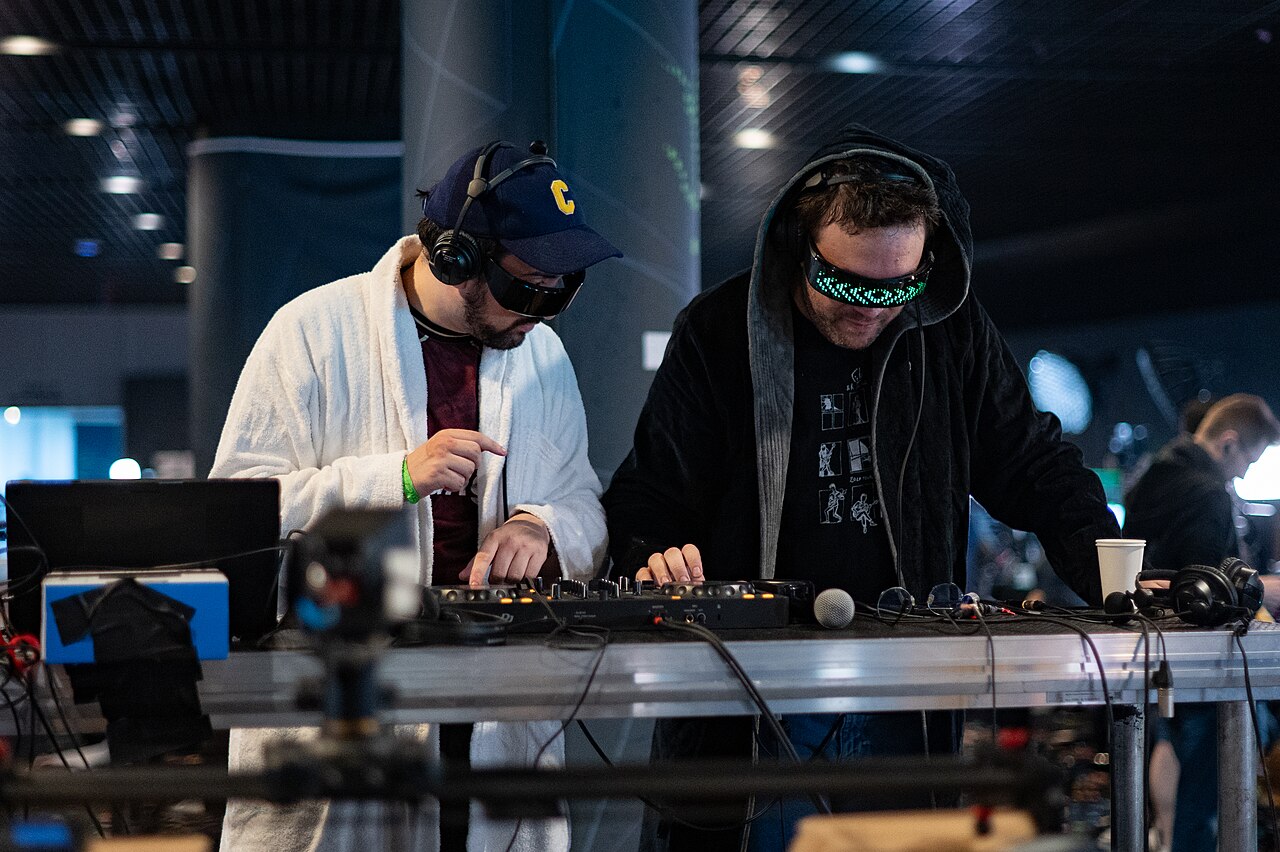 The Insuline and Nicotine DJ set during ZEvent, at ZEvent 2025.