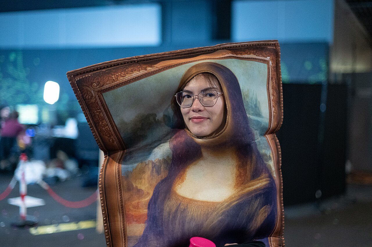 LittleBigWhale costumée en Mona Lisa pendant le ZEvent, au ZEvent 2025.